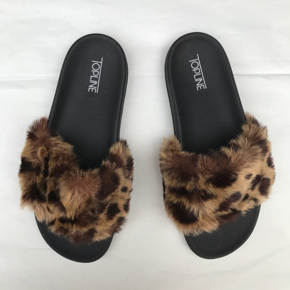 Cheetah print fuzzy slides